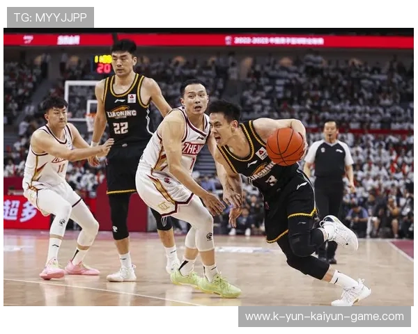 决赛门票一售而空，城市陷入狂欢氛围，决赛流程